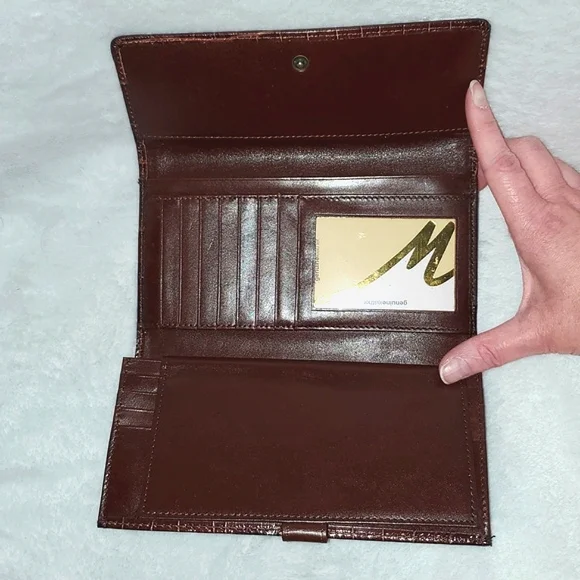 NWT Vintage Westport Collection Croc Embossed Leather Long Checkbook Wallet - Picture 7 of 16